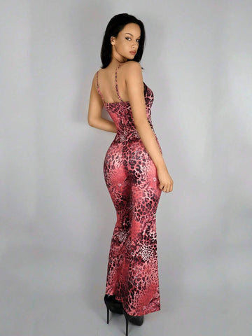 Women All-Over Floral Print Ruffle Hem Romper (Random Cut)