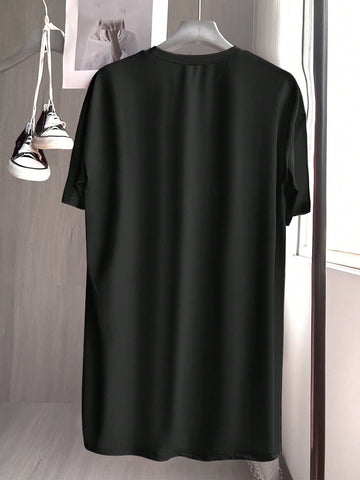 1 Pc EZwear Women Oversized Short Sleeve T-Shirt Dress With Exaggerated Lip Print, Summer