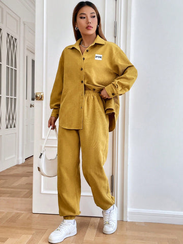 1pc Letter Patched Drop Shoulder Corduroy Shirt & 1pc Pants