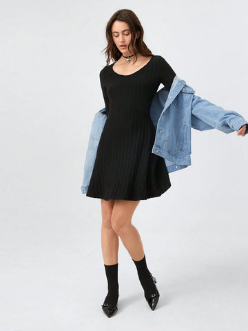 1pc Women Rib-Knit V-Neck Cinched Waist Fitted Flare Sleeve Black Short Dress, Autumn/Winter