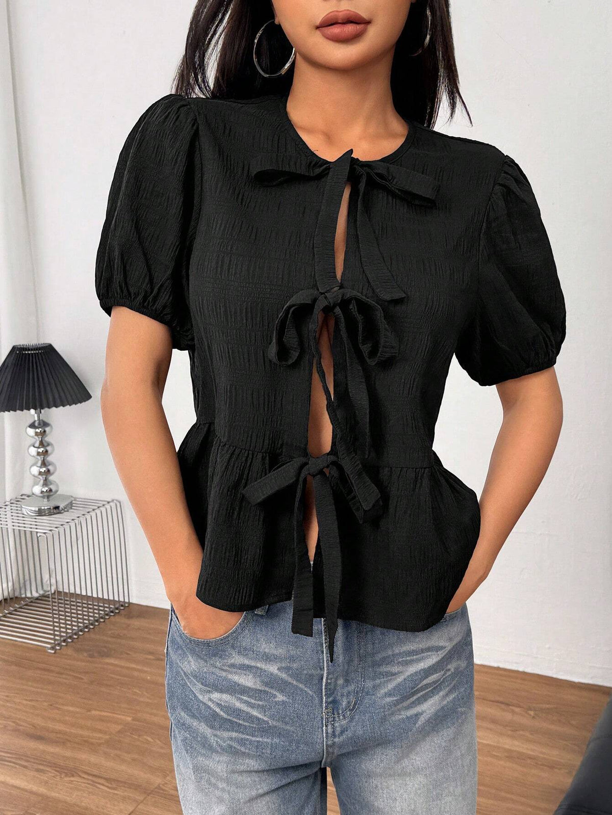 EZwear 1pc Women's Casual Solid Color Woven Balloon Sleeve Fitted Shirt