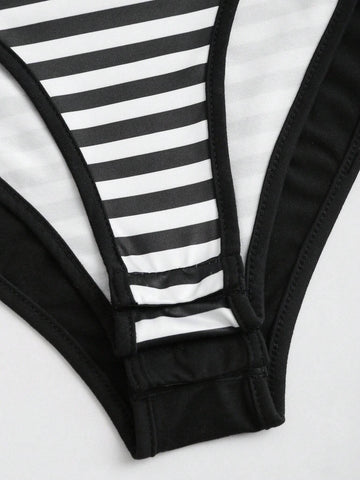 2pcs Black & Black-White Striped Square Neck Long Sleeve Bodysuit Set