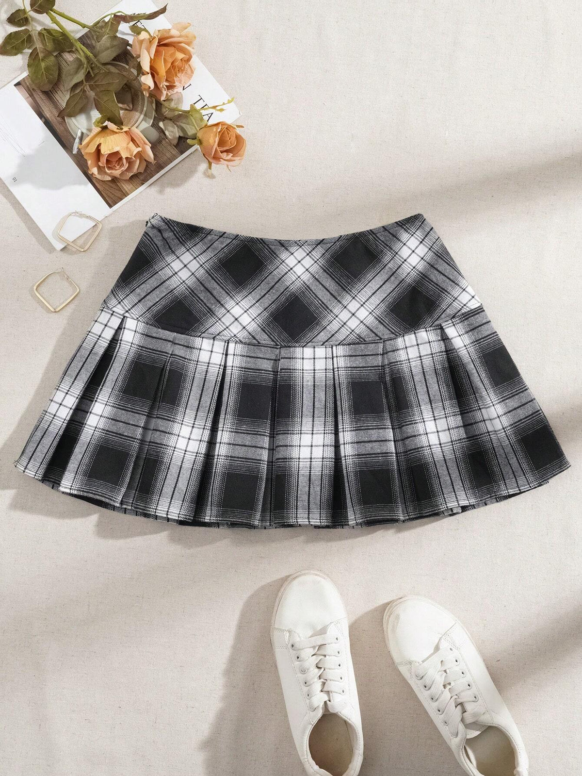 EZwear Black And White Plaid Woven Women's Skirt