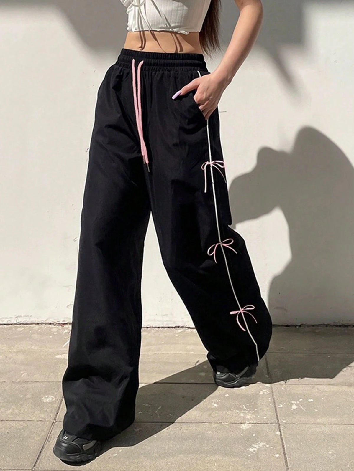 EZwear Black Woven Women's Wide Leg Pants
