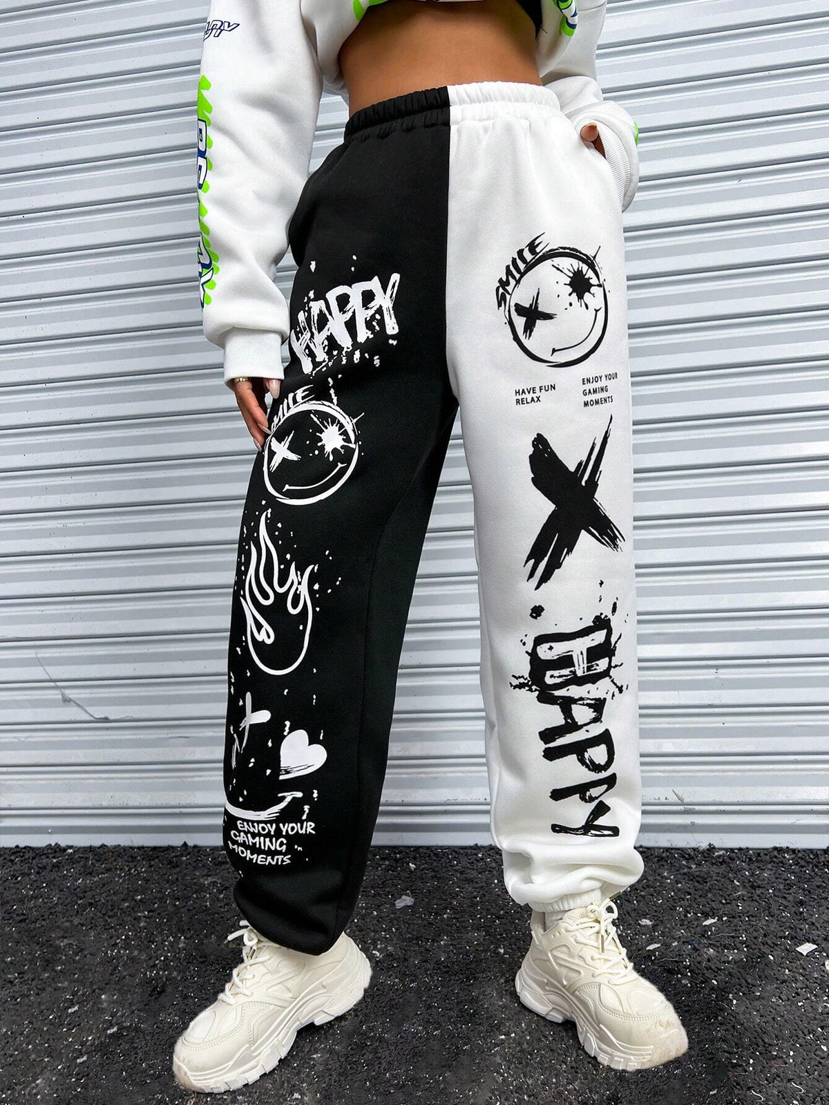 EZwear Cartoon & Letter Graphic Two Tone Sweatpants