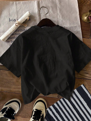Casual Loose Butterfly Graphic Round Neck Short Sleeve Women T-Shirt, Suitable For Summer