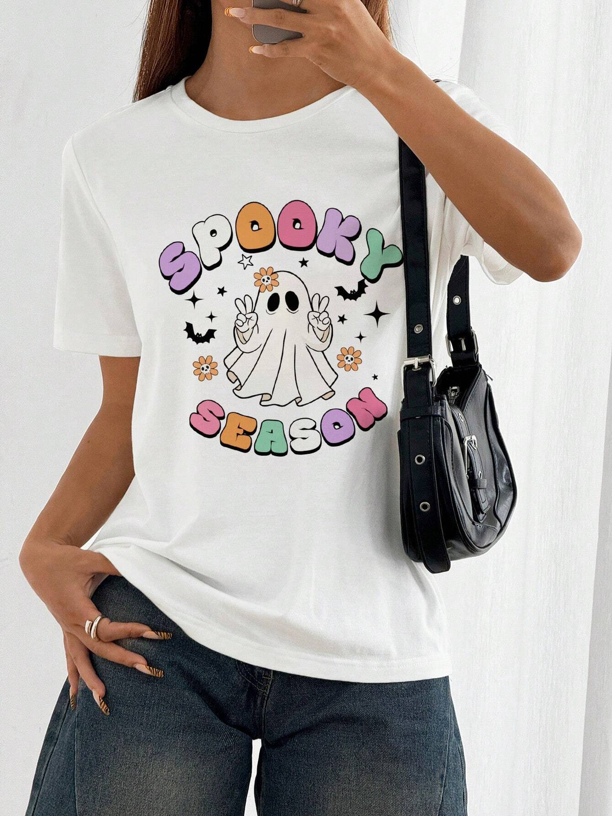 EZwear Casual Spooky Season Cartoon Ghost Print White Crew Neck Short Sleeve Form Fitting Women T-Shirt, Fits For Halloween Summer