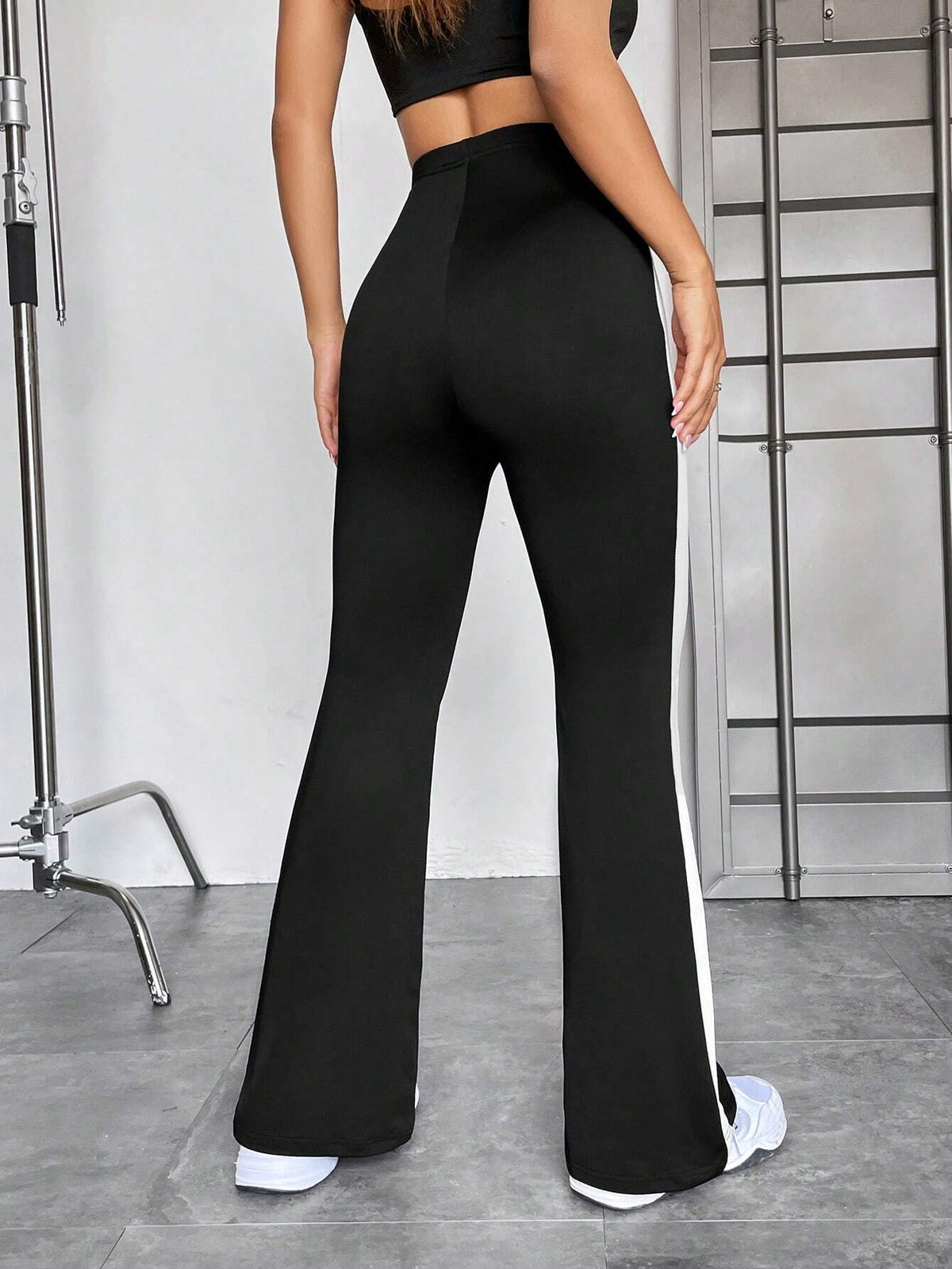EZwear Contrast Side Seam Flare Leg Pants