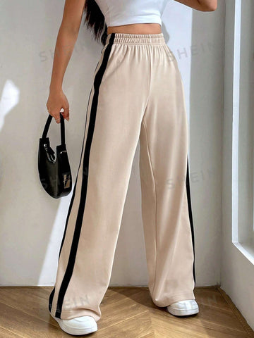 EZwear Contrast Side Seam Wide Leg Sweatpants