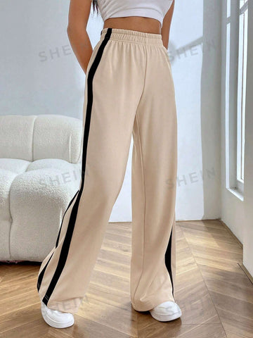 EZwear Contrast Side Seam Wide Leg Sweatpants