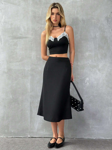 Elegant Lace Patchwork Slim-Fit Crop Top & Solid Color Skirt 2pcs/Set For Summer