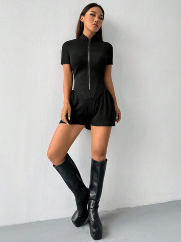 Feminine Short Sleeve Jumpsuit With Zipper Design For Casual Spring/Summer Wear