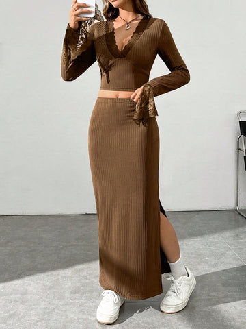 Lace Detail T-Shirt And Split Hem Skirt Set