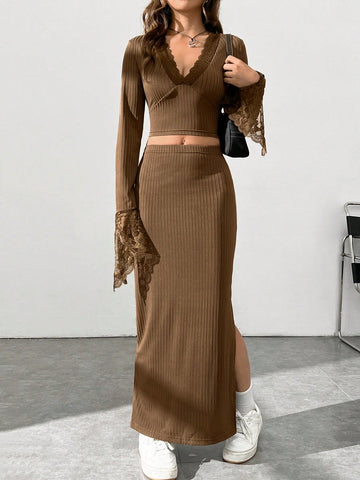 Lace Detail T-Shirt And Split Hem Skirt Set