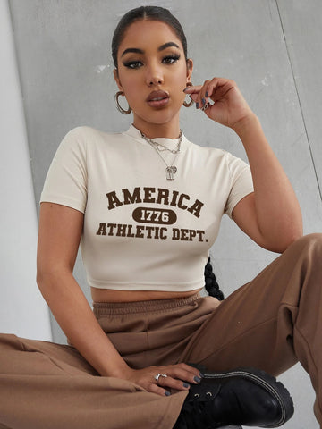 EZwear Letter Graphic Ribbed Knit Crop Tee