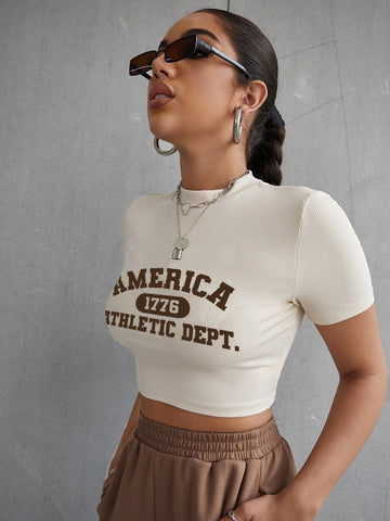 EZwear Letter Graphic Ribbed Knit Crop Tee