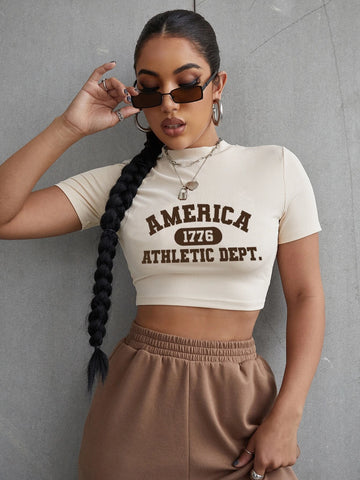 EZwear Letter Graphic Ribbed Knit Crop Tee