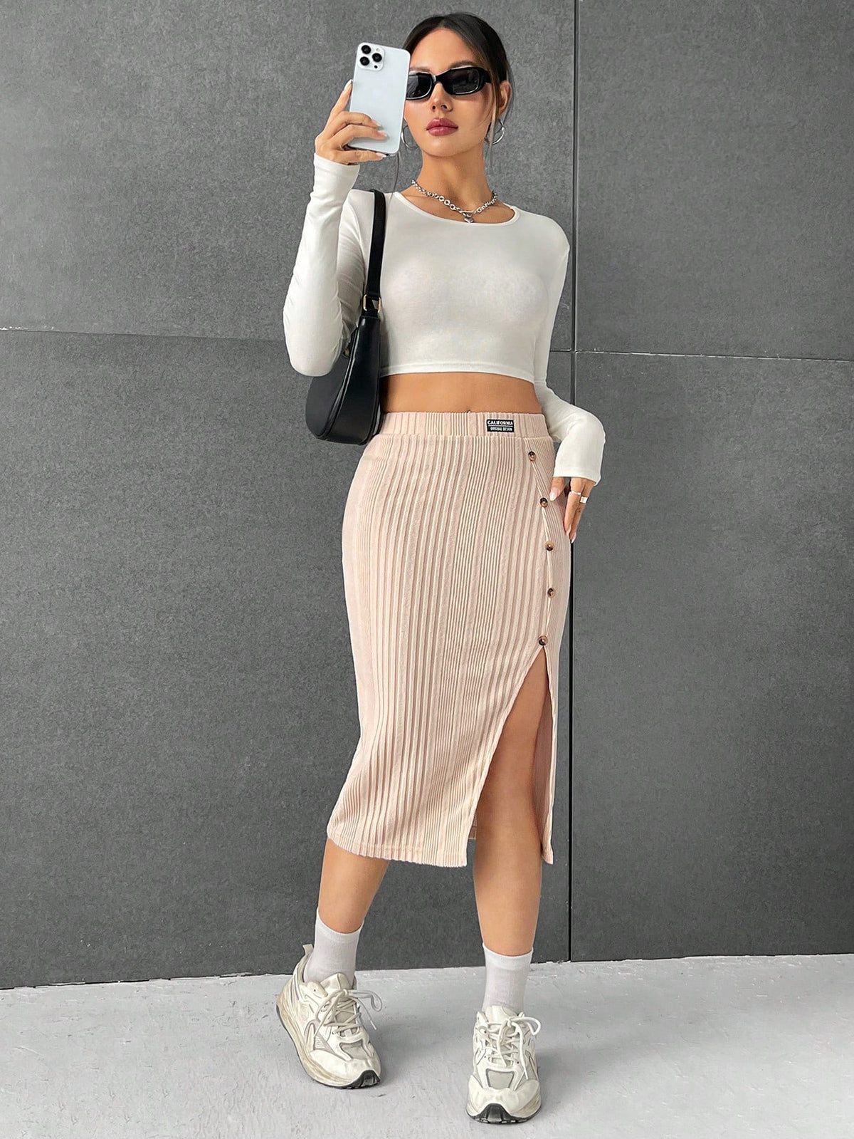EZwear Letter Patched Detail Button Front Split Thigh Ribbed Knit Skirt