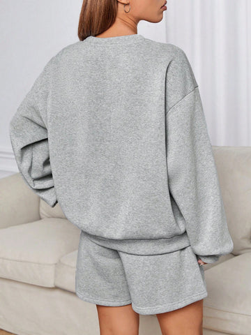 Letter Patched Drop Shoulder Sweatshirt & Shorts