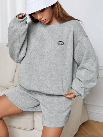 Letter Patched Drop Shoulder Sweatshirt & Shorts