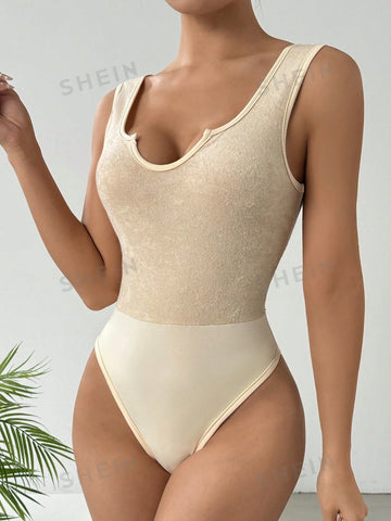 Solid Color Form-Fitting Backless Bodysuit