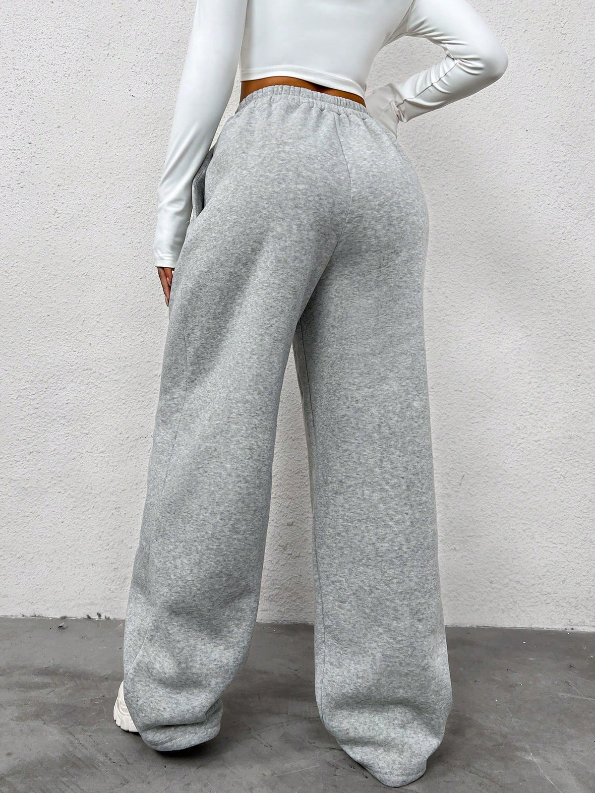 EZwear Solid Slant Pocket Wide Leg Sweatpants