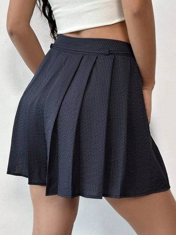 EZwear Striped Pleated Shorts With Belt