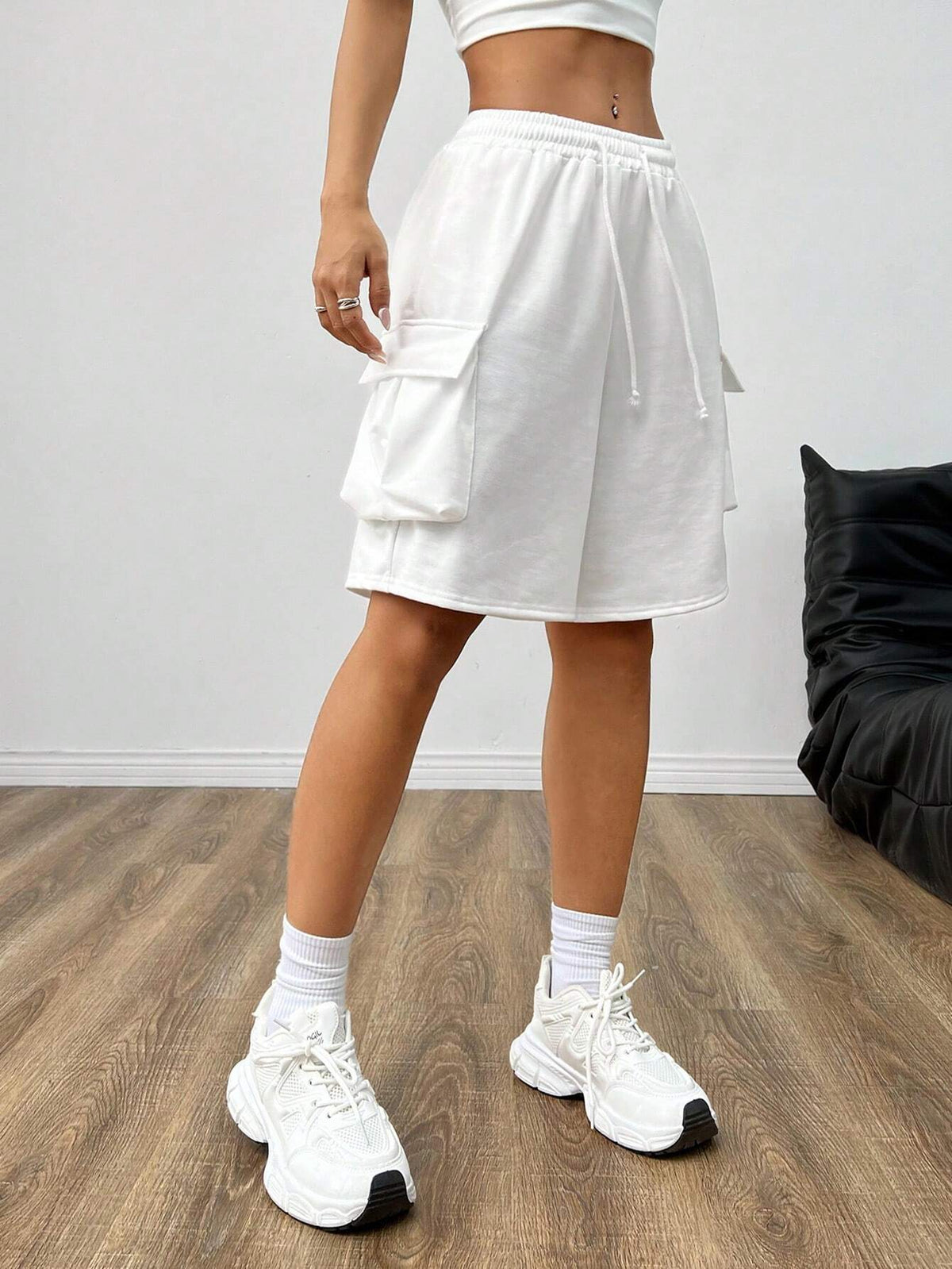 EZwear Summer Casual Drawstring Waist Shorts With Flap Pockets