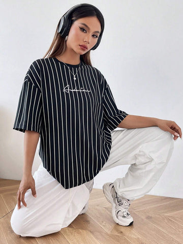 EZwear Summer Outfits Loose-Fit Casual T-Shirt With Text And Striped Pattern Drop Shoulder Sleeves