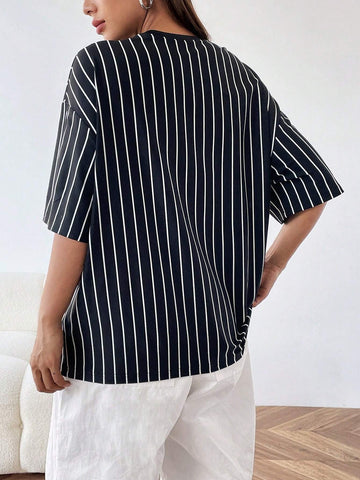 EZwear Summer Outfits Loose-Fit Casual T-Shirt With Text And Striped Pattern Drop Shoulder Sleeves
