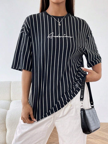 EZwear Summer Outfits Loose-Fit Casual T-Shirt With Text And Striped Pattern Drop Shoulder Sleeves