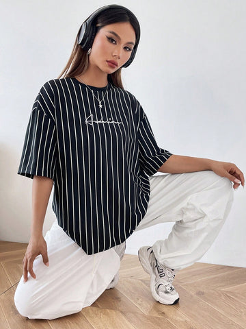 EZwear Summer Outfits Loose-Fit Casual T-Shirt With Text And Striped Pattern Drop Shoulder Sleeves