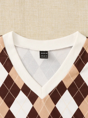 EZwear V Neck Argyle Print Tee