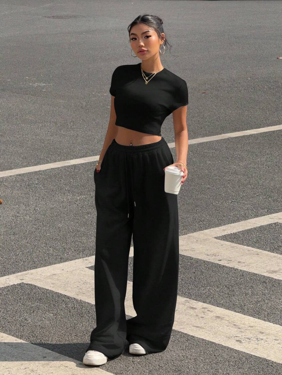 2pcs Women Solid Color Round Neck Short Sleeve Top And Pants Set, Minimalist