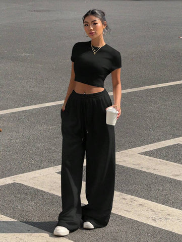 2pcs Women Solid Color Round Neck Short Sleeve Top And Pants Set, Minimalist