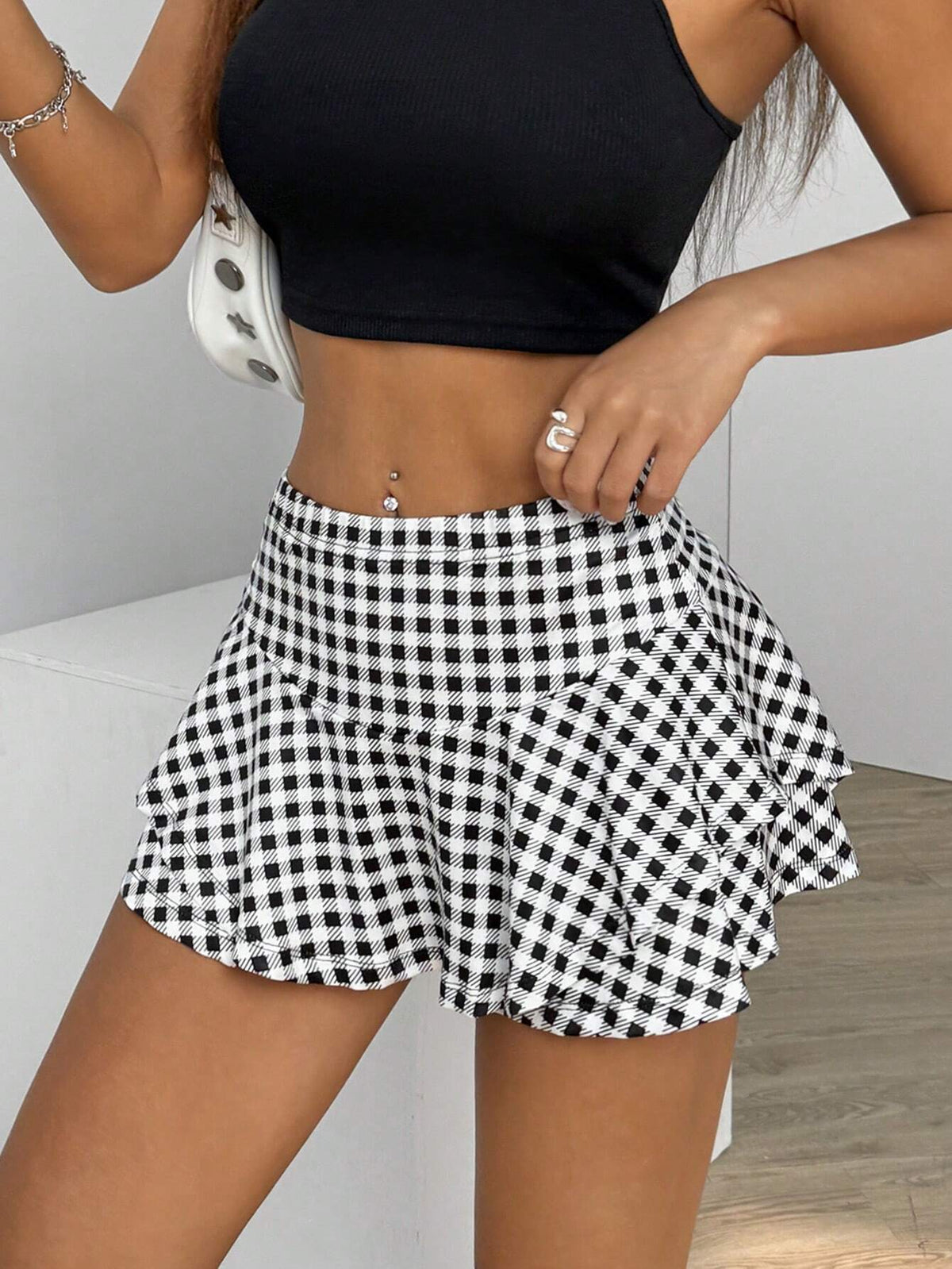 EZwear Women Fashionable Black And White Checkered Printed Ruffled Shorts