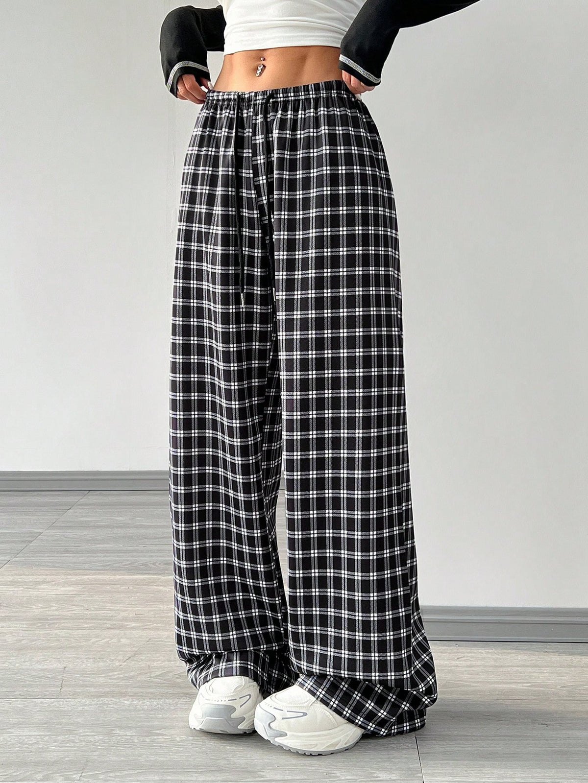 EZwear Women Plaid Elastic Waist Casual Pants, Everyday Wear