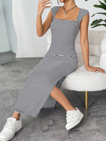 Women's Black & White Stripe Knitted Bodycon Dress