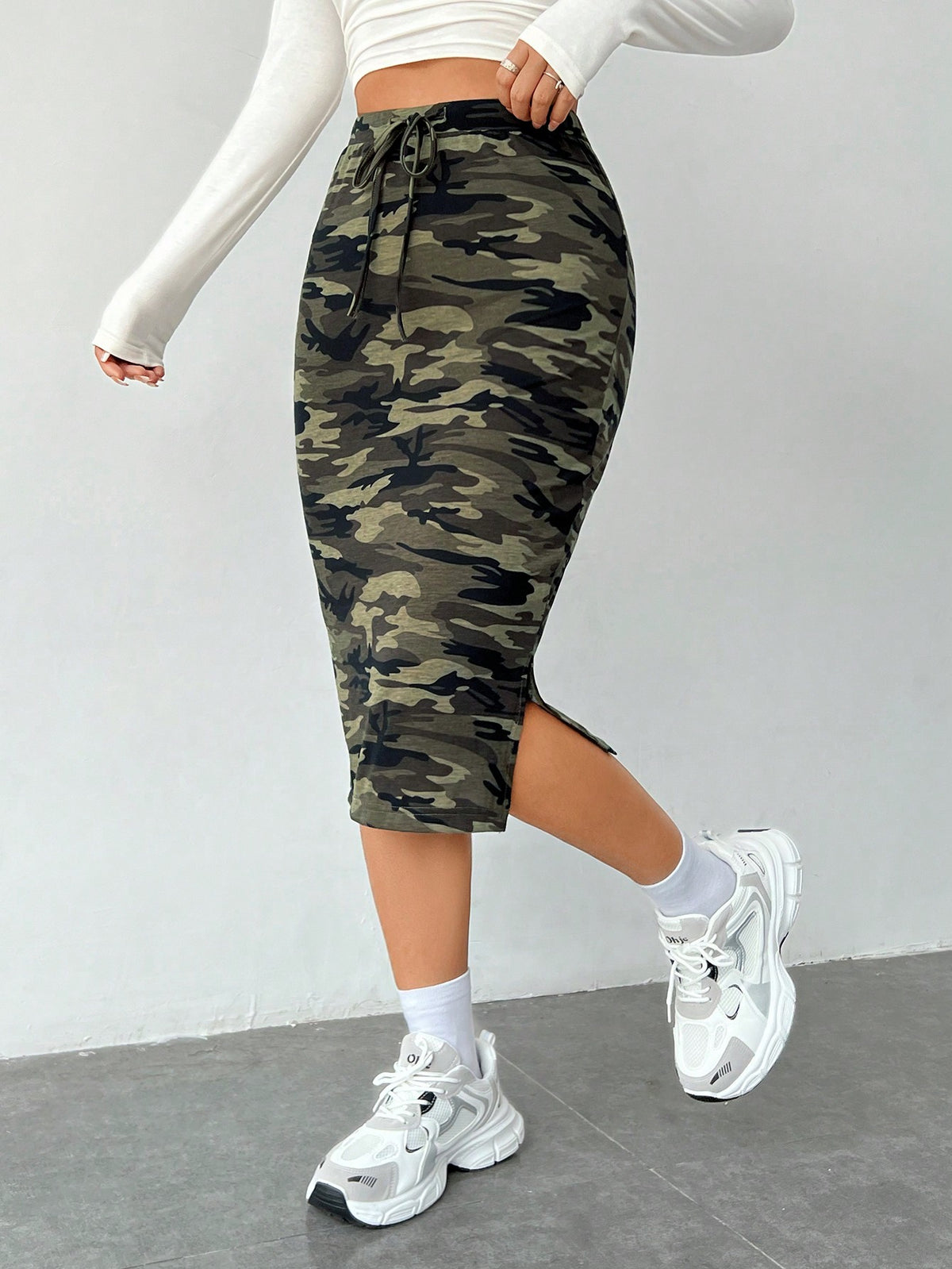 EZwear Women's Camouflage Print Drawstring Waist Fanny Pack Hip Skirt With Split