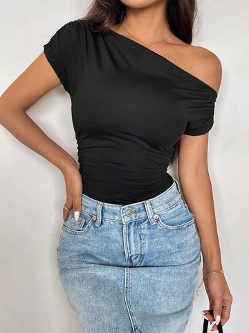 Women's Fashion Solid Color Slim Fit Asymmetrical Neck Design Versatile Bodysuit