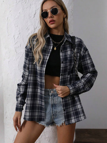 EZwear Women's Fashionable Loose Fit Casual Checkered Long Sleeved Shirt