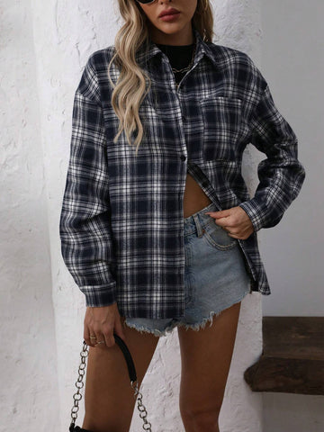 EZwear Women's Fashionable Loose Fit Casual Checkered Long Sleeved Shirt