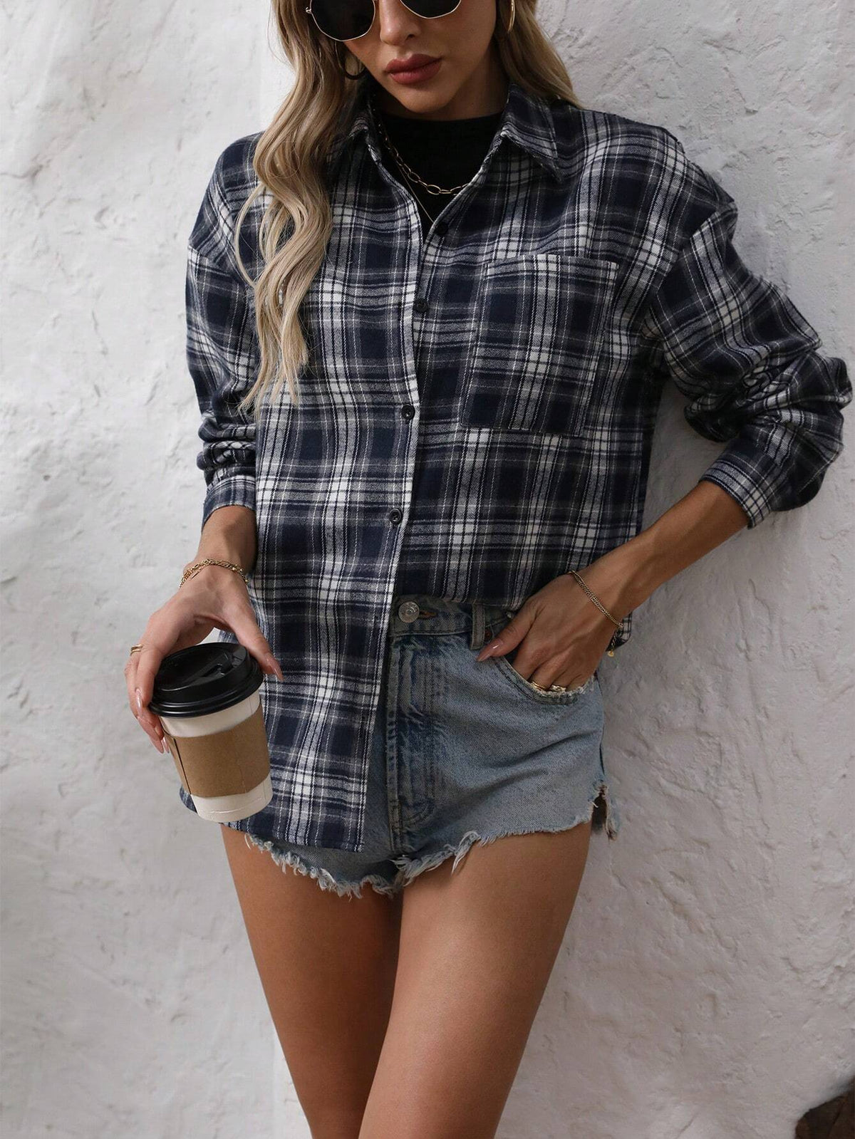 EZwear Women's Fashionable Loose Fit Casual Checkered Long Sleeved Shirt
