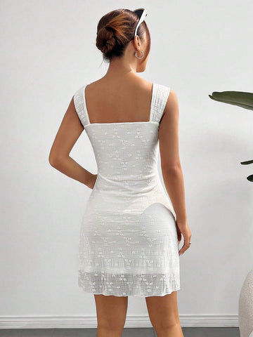 Women's Fashionable White Knitted Sleeveless Laced Dress