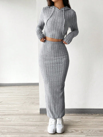 Women's Gray Knitted Slim Fit Top And Skirt Set