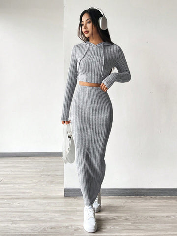 Women's Gray Knitted Slim Fit Top And Skirt Set