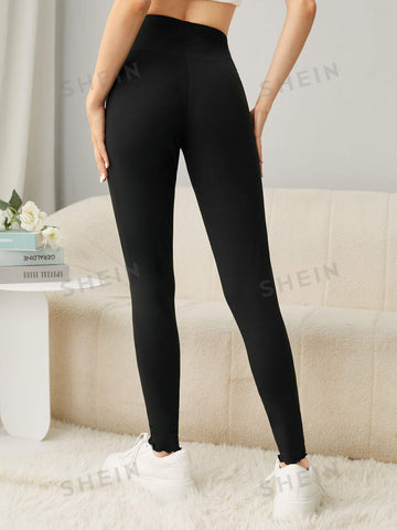 EZwear Women's High Elastic Waist Casual & Comfortable Sports Suit With Letter Printed Design