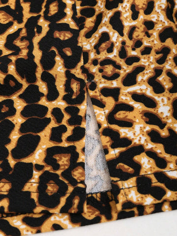 EZwear Women's Leopard Print Simple Daily Mini Skirt