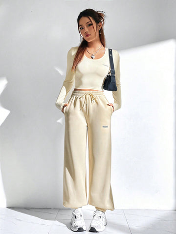 Women's Letter Printed T-shirt And Sweatpants Two-piece Set