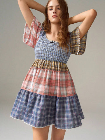 Women's Retro Chic U-Neck Plaid & Lace Patchwork Ruffle Hem Loose Mini Dress